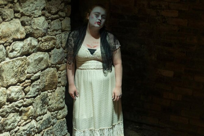 Tour of Terror - The guide in costume: real characters, big laughs, real menace