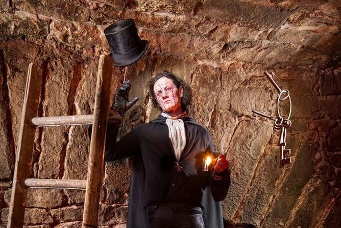 Tour of Terror - Greyfriars Kirkyard: folklore, tombstones, and the mood you feel