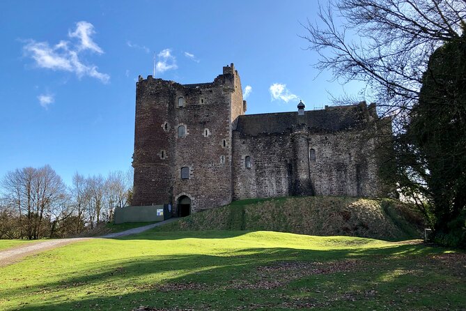 Ultimate Outlander Day Tour - Doune Castle, Castle Leoch, and the fun of seeing show logic in real stone