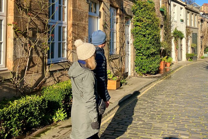 Walk Dean Village, New Town & Royal Botanics - Water of Leith: a calm river walk with real landmarks