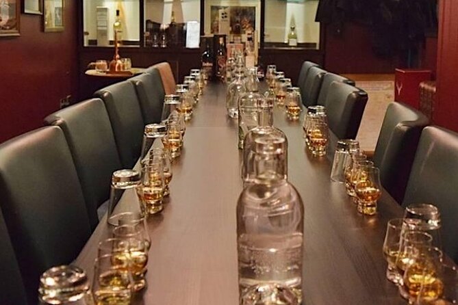 Whisky Tasting at Edinburgh's Award Winning Whiski Rooms - Why Whiski Rooms Makes Scotch Feel Simple